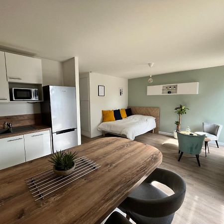 Studio Cosy Et Son Emplacement Ideal 蒙泰夫兰 外观 照片