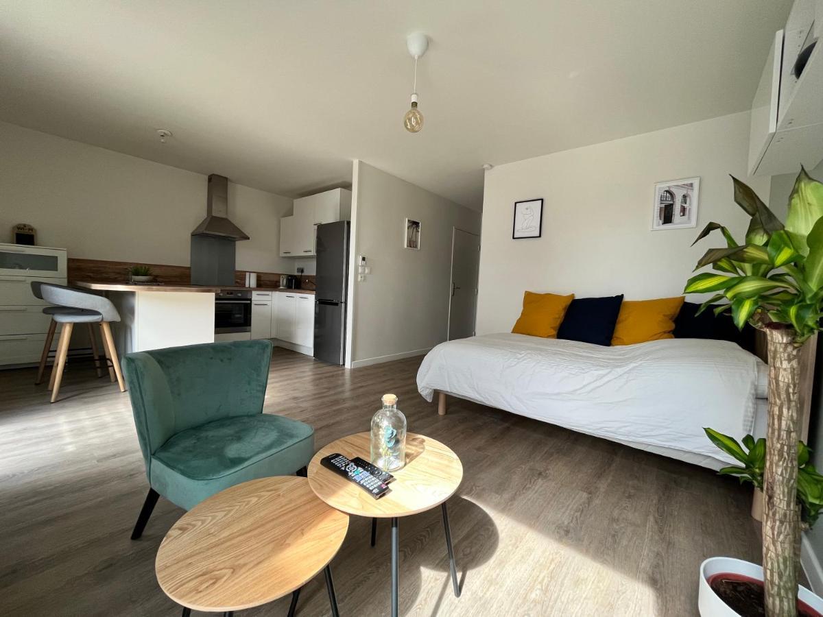 Studio Cosy Et Son Emplacement Ideal 蒙泰夫兰 外观 照片